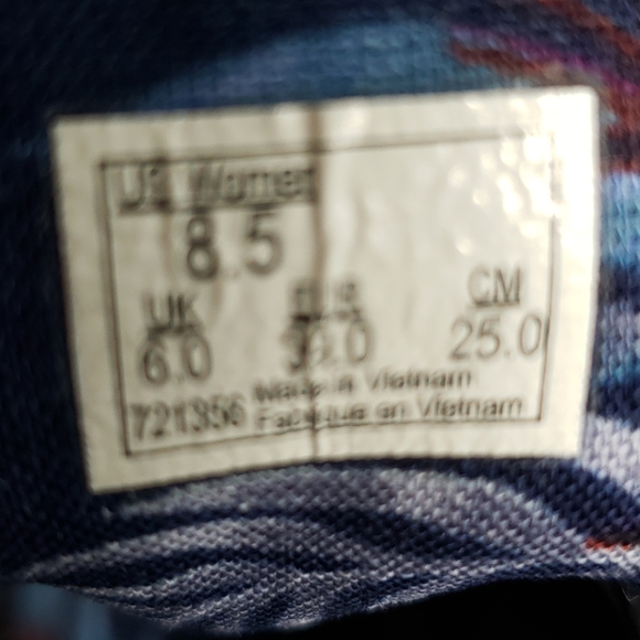 Van's shoes - Picture 10 of 10